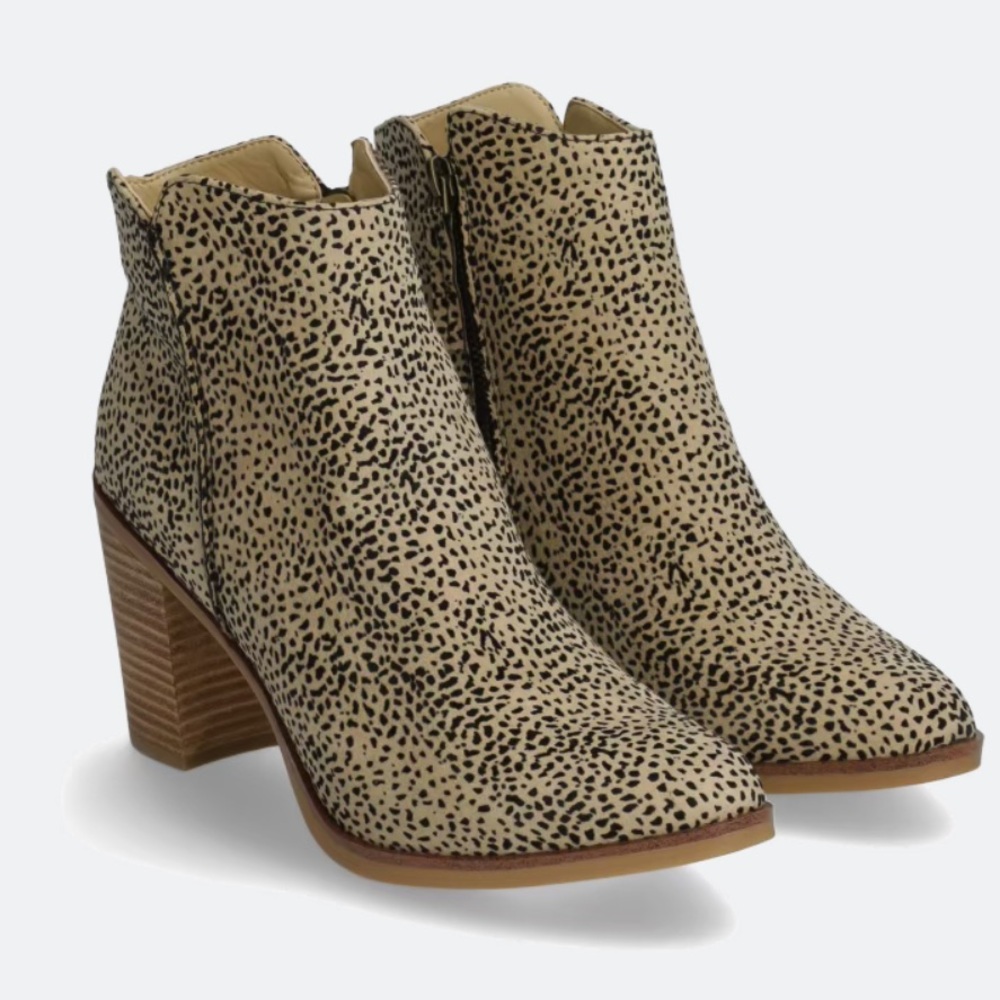 **NWOT** MIA Tracee Ankle Boots